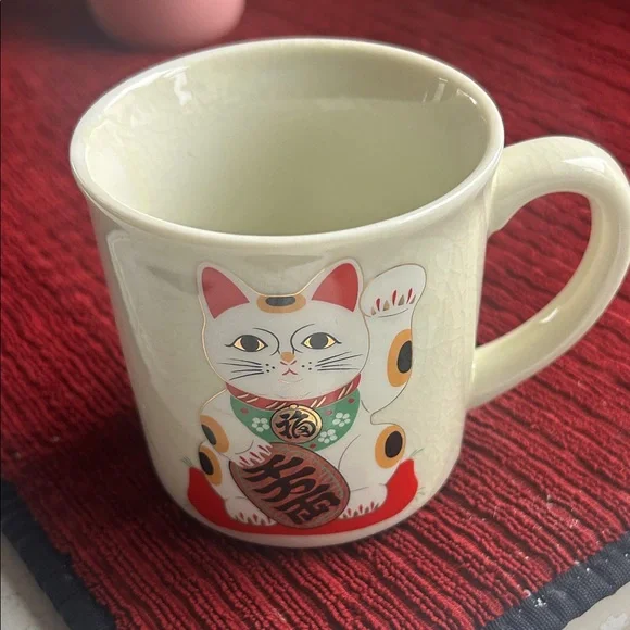 Lucky Cat Ceramic Mug - Cream - Picture 1 of 5